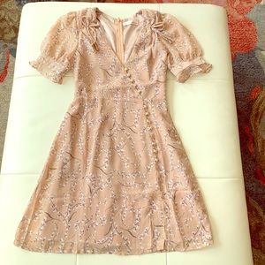 Beautiful pink floral dress!